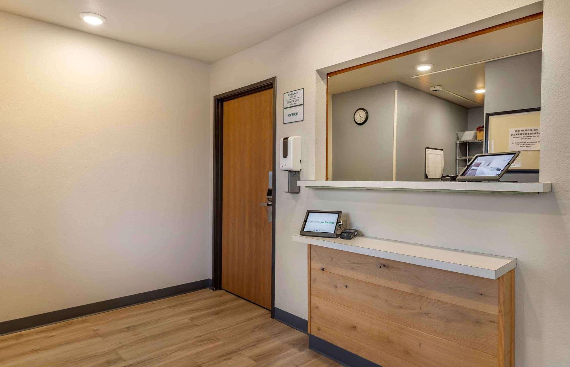 Extended Stay America Select Suites - Wichita - North Exteriör bild