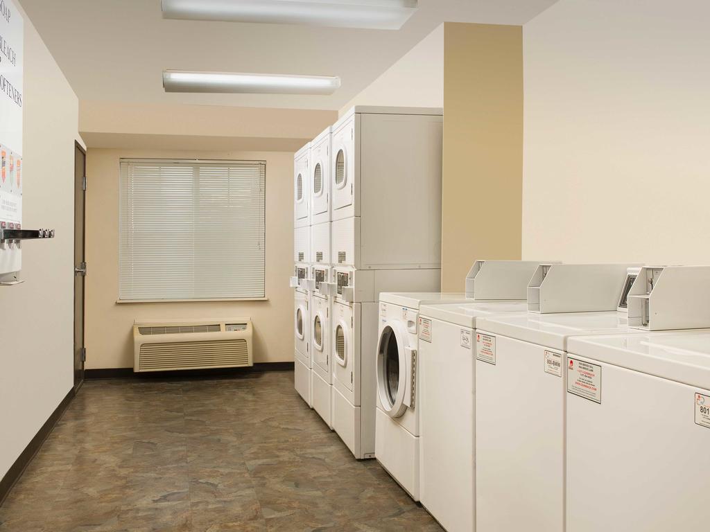 Extended Stay America Select Suites - Wichita - North Exteriör bild