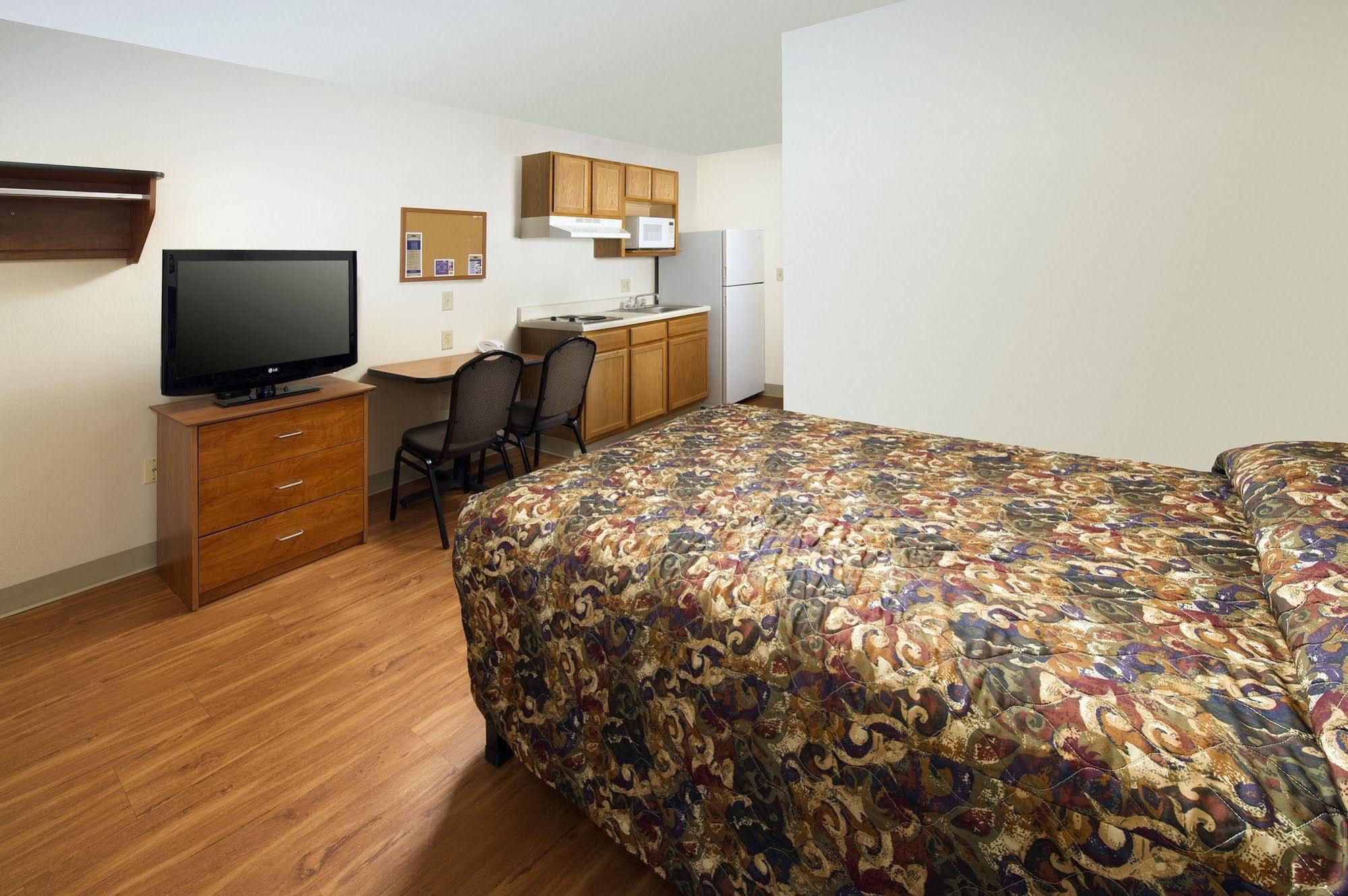 Extended Stay America Select Suites - Wichita - North Exteriör bild